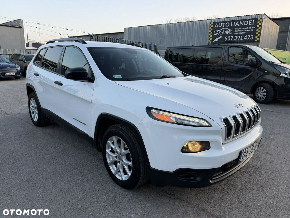 Jeep Cherokee - 3