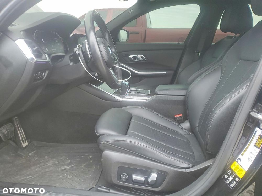 BMW Seria 3 330i xDrive M Sport - 7