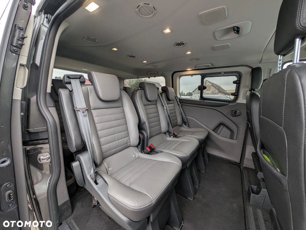 Ford Tourneo Custom 320 L2H1 VA Autm Titanium X - 30