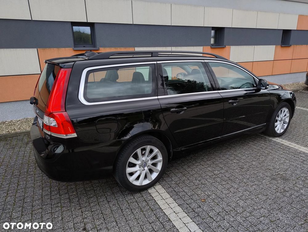 Volvo V70 D3 Momentum - 3