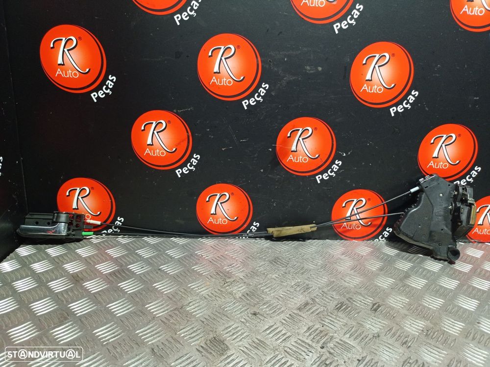 Fecho Da Porta Frente Dto Toyota Corolla Verso (_E12_) - 1