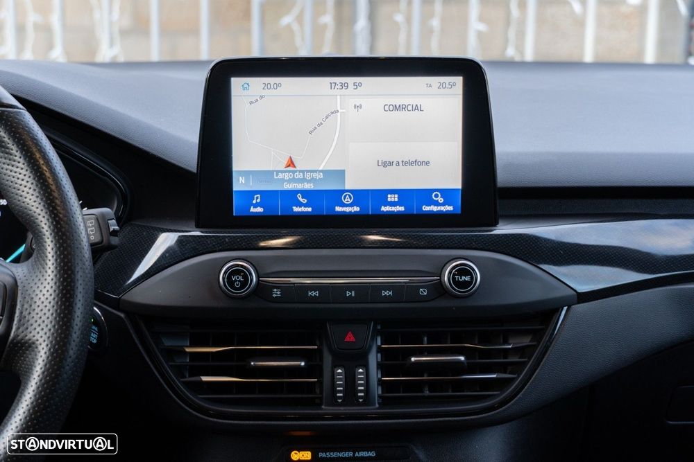 Ford Focus 1.0 EcoBoost MHEV ST-Line - 32