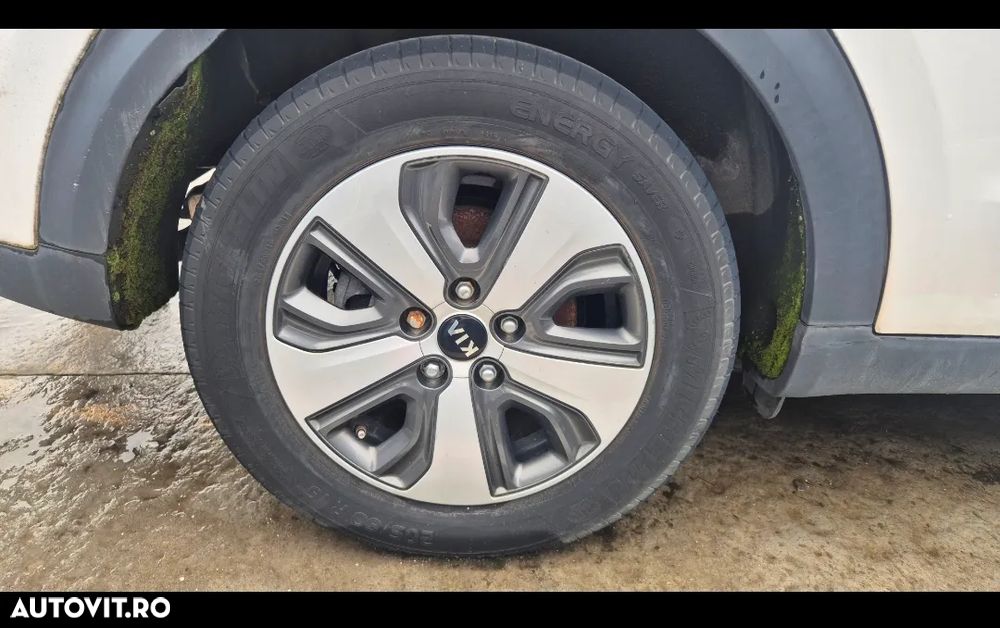 Kia Niro Plug-In Hybrid - 6