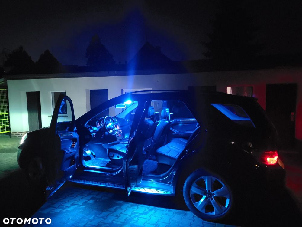 Mercedes-Benz ML - 9