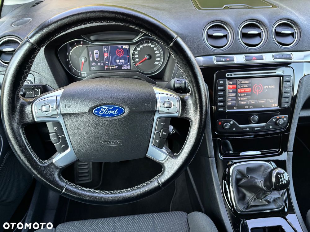Ford S-Max 2.0 Titanium - 33