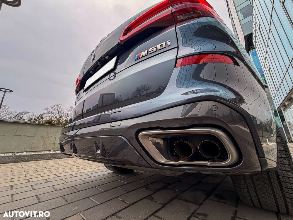 BMW X5 M M50i - 14