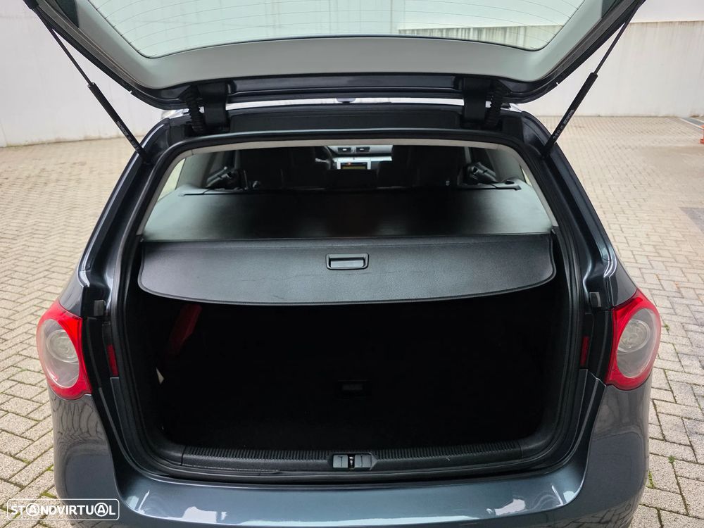 VW Passat Variant 1.6 TDI Confortline BlueMotion - 59