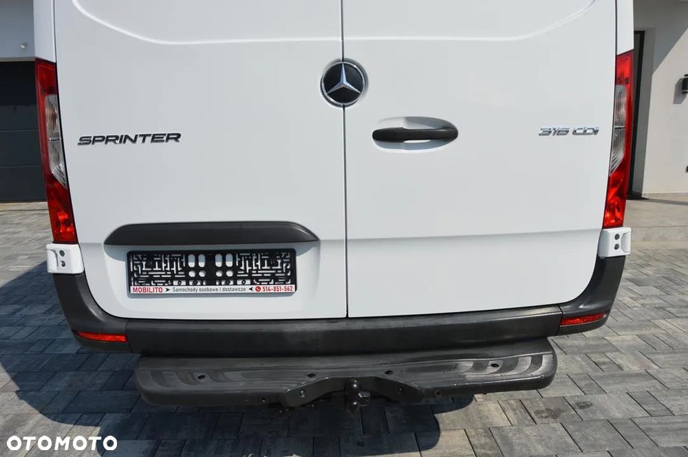 Mercedes-Benz Sprinter - 13