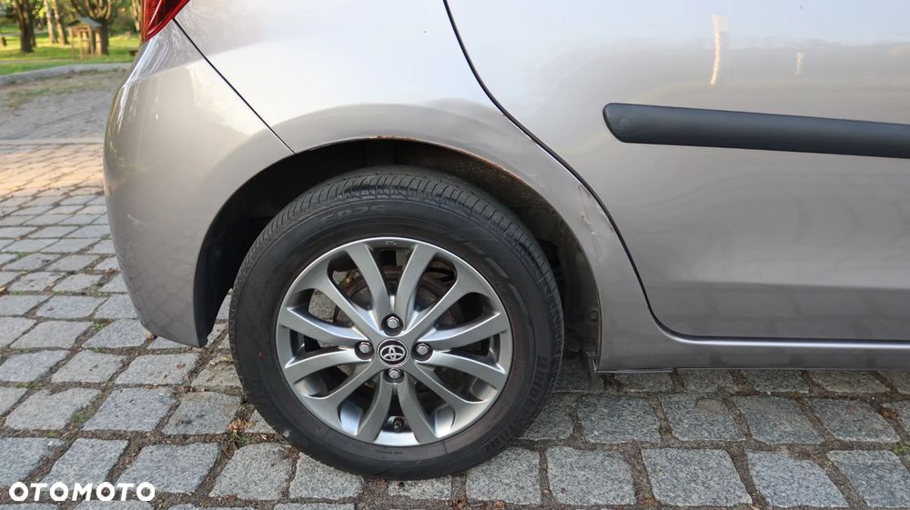 Toyota Yaris 1.33 Life - 13