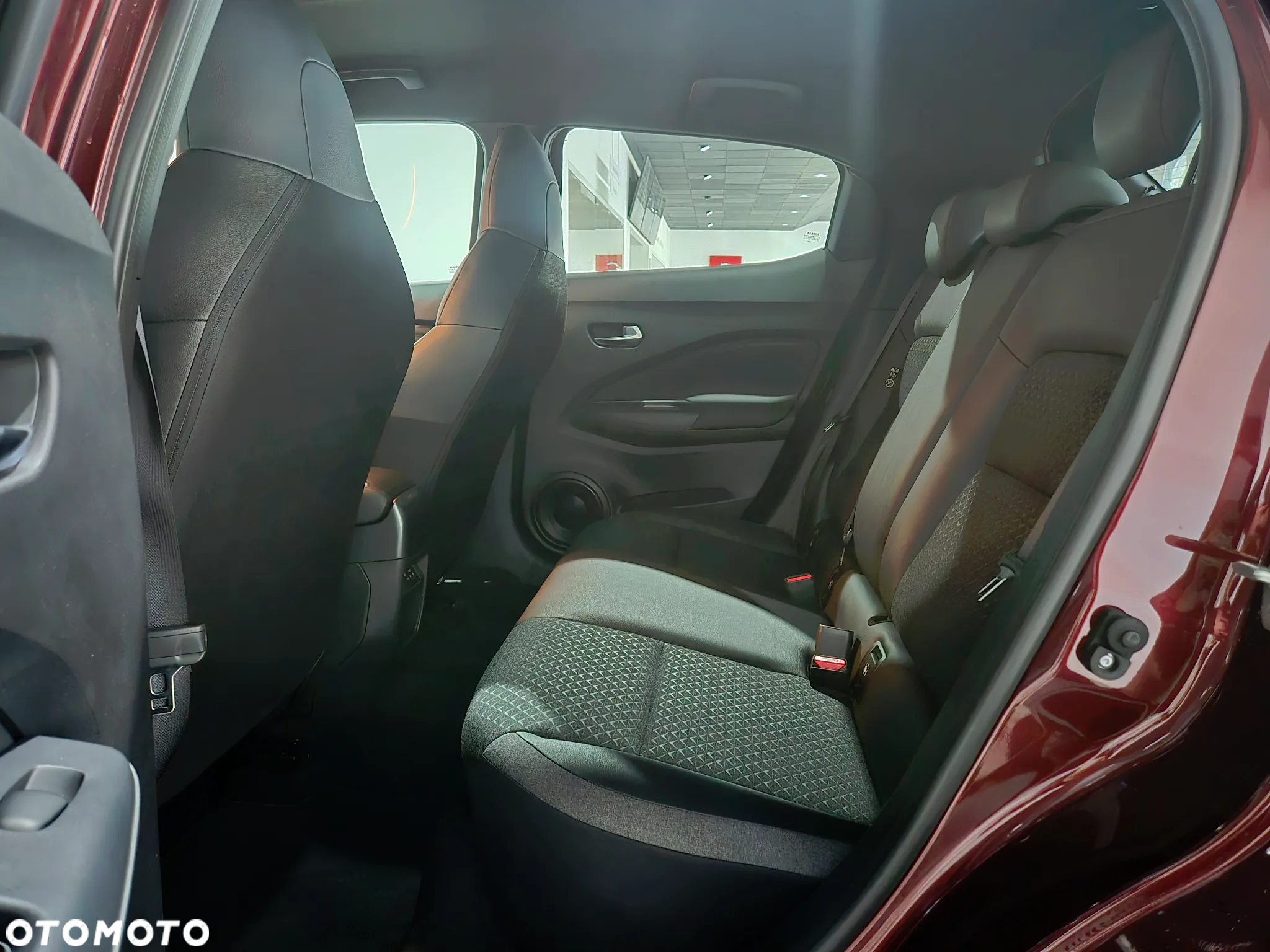 Nissan Juke 1.0 DIG-T N-Connecta DCT - 11