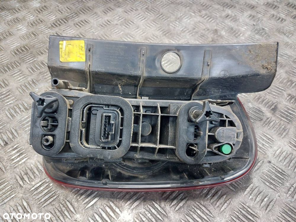 LAMPA LEWY TYŁ DACIA DUSTER I - 5