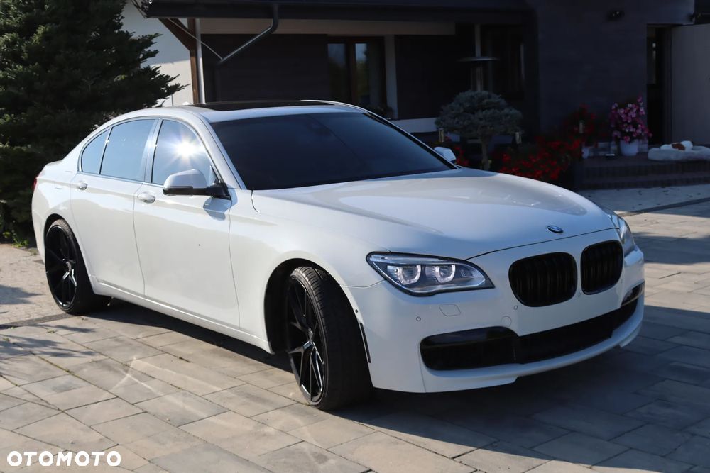 BMW Seria 7 750i - 2
