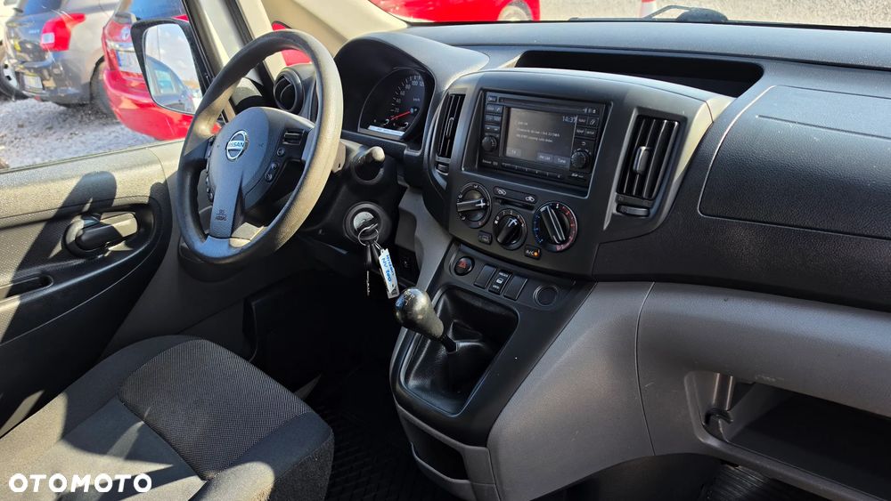 Nissan NV200 - 11
