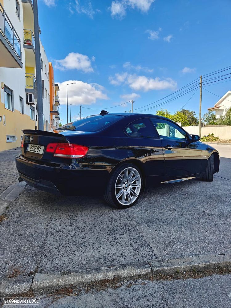BMW 320 d Coupe - 2