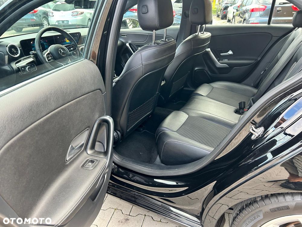 Mercedes-Benz Klasa A 200 7G-DCT - 23