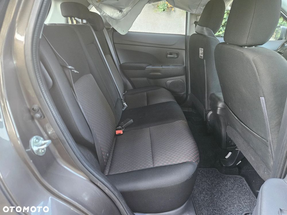 Mitsubishi ASX - 25