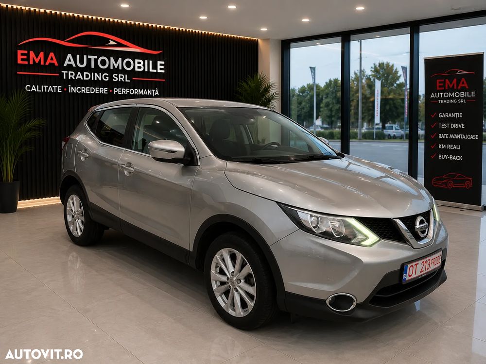 Nissan Qashqai 1.6 DCI Xtronic N-Connecta - 2