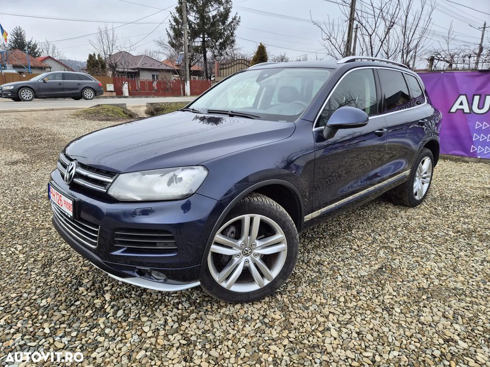 Volkswagen Touareg - 1