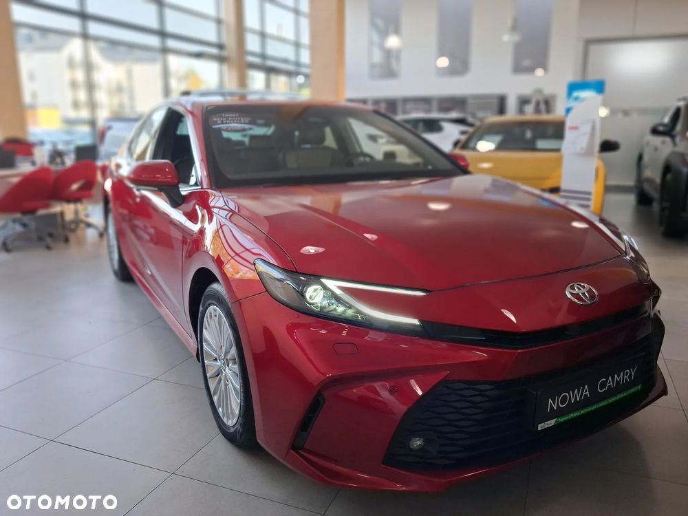 Toyota Camry 2025 photo 2