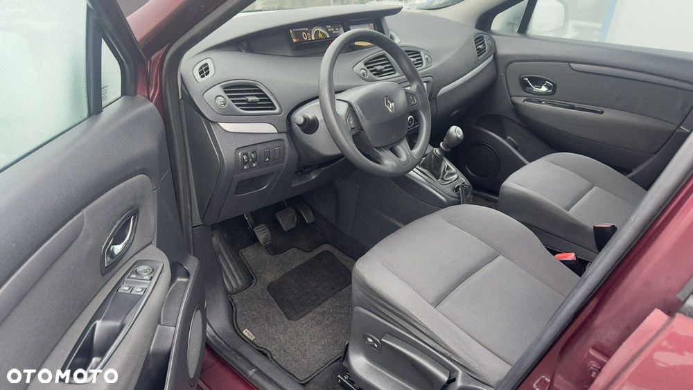 Renault Scenic - 9