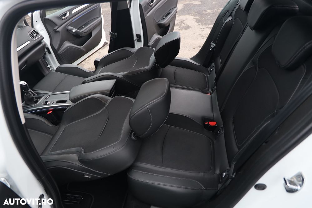 Renault Megane Blue dCi 116 Intens - 9