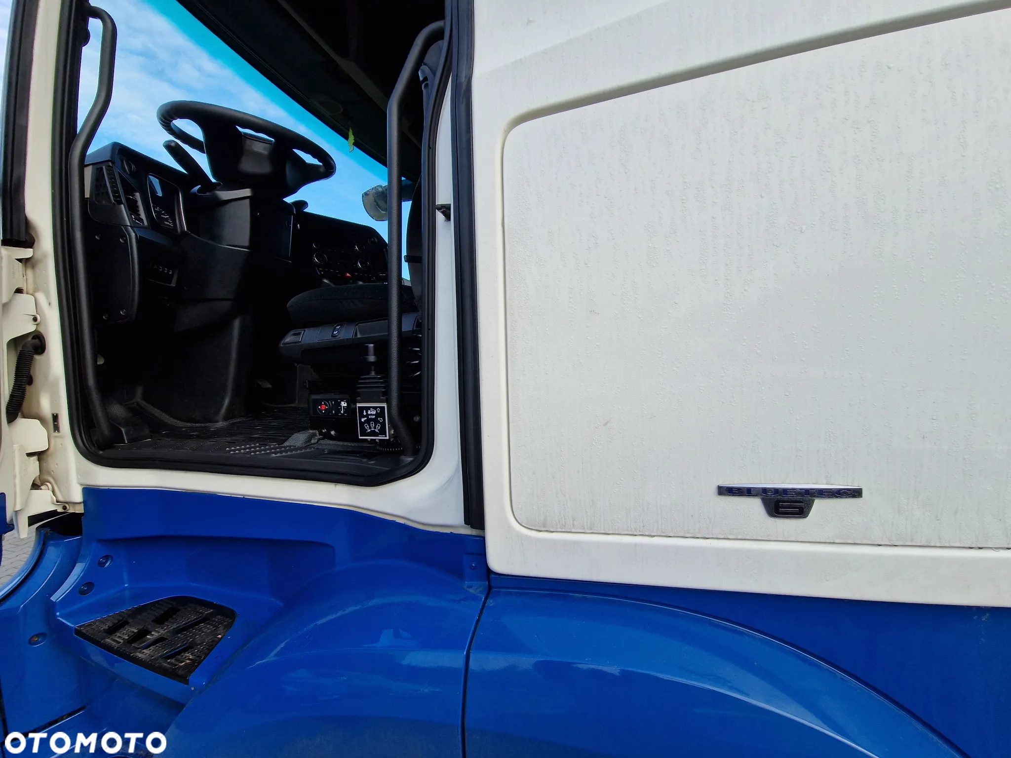Mercedes-Benz Actros - 8