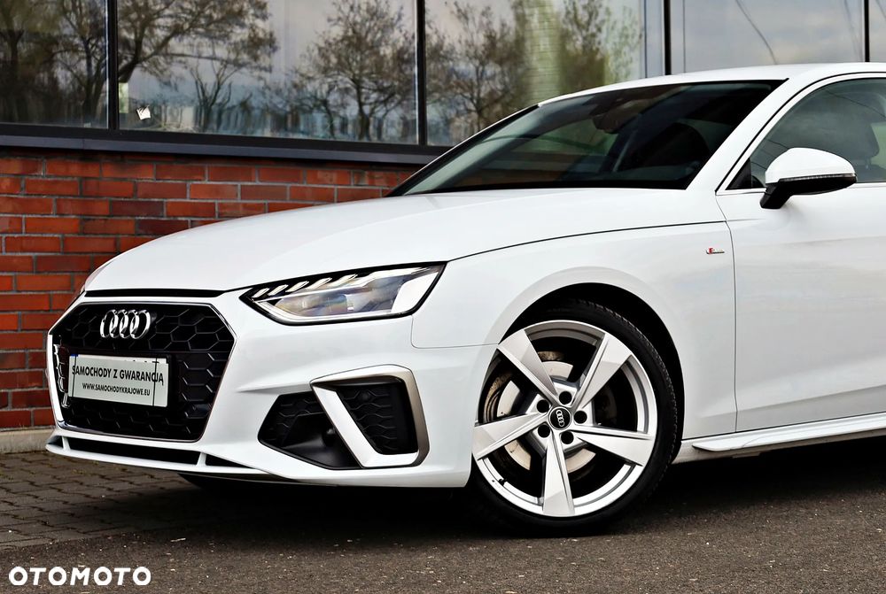 Audi A4 Limousine 35 TFSI mHEV S Line S tronic - 13