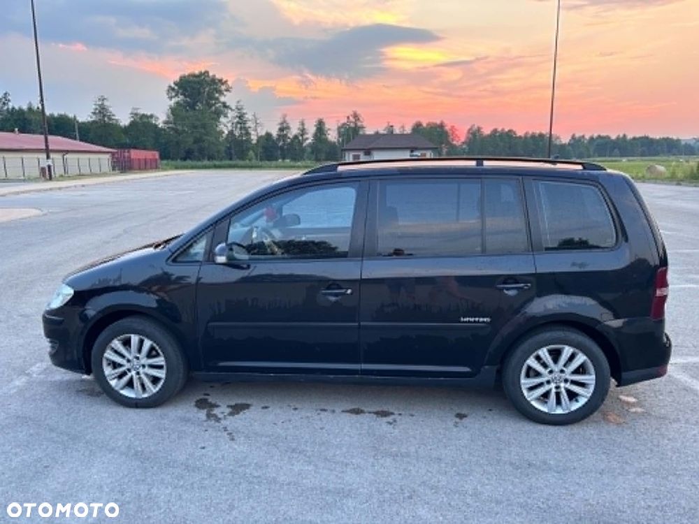 Volkswagen Touran 2008 photo 3