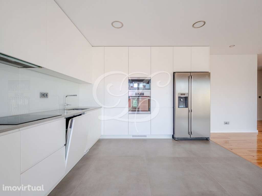 Duplex T3 | Empreendimento São João Residences, Estoril - Grande imagem: 5/50