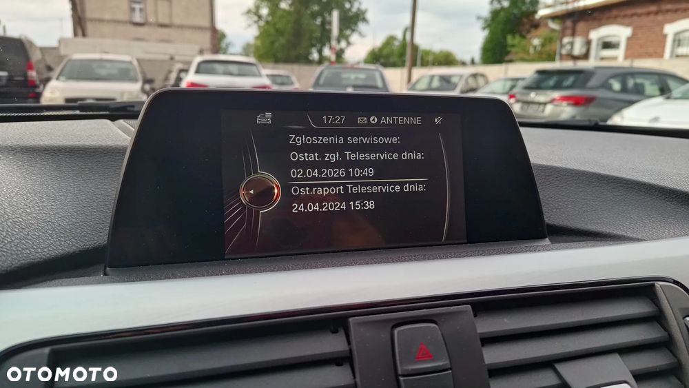 BMW Seria 3 318d Edition M Sport Shadow - 25