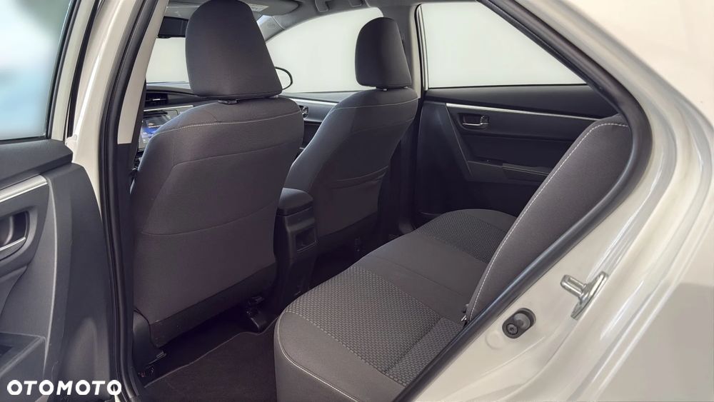 Toyota Corolla 1.6 Comfort - 13