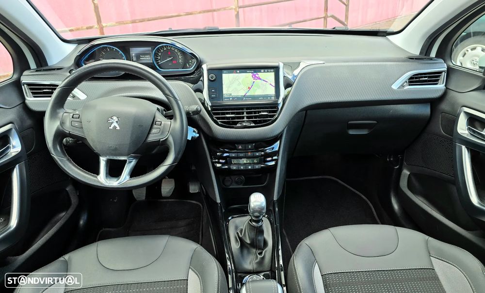 Peugeot 2008 PureTech 130 GPF Stop&Start Allure - 18
