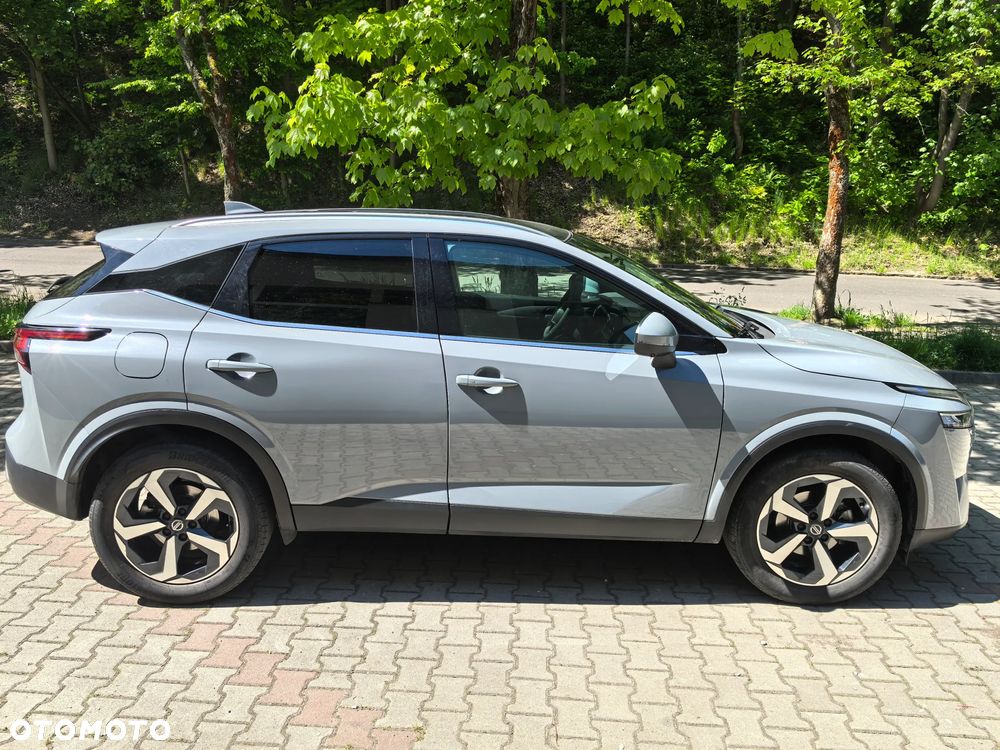 Nissan Qashqai 1.3 DIG-T MHEV Premiere Edition - 4