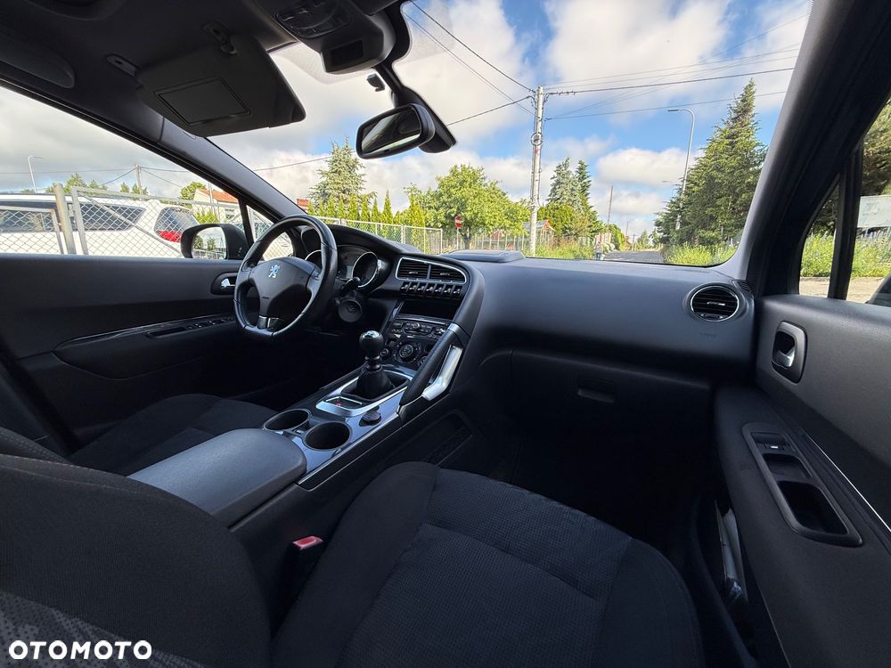 Peugeot 3008 1.6 HDi Premium - 23