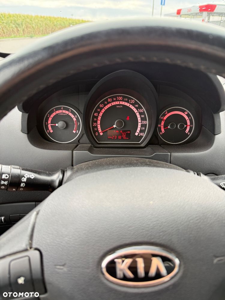 Kia Ceed - 7