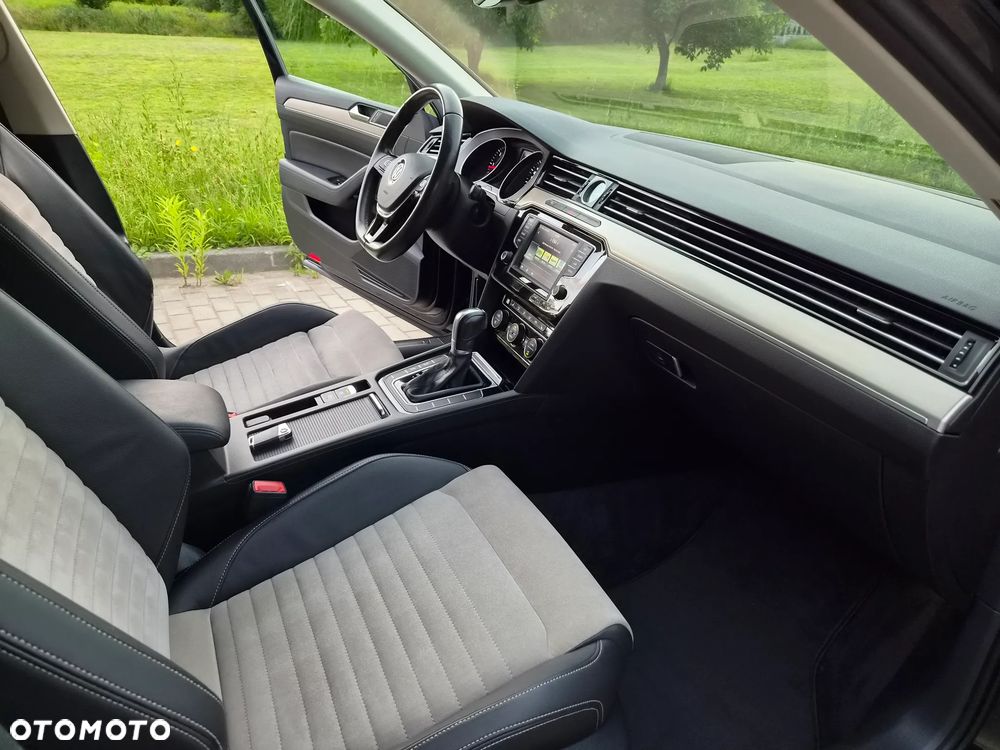 Volkswagen Passat 2.0 TDI SCR (BlueMotion Technology) DSG Highline - 12