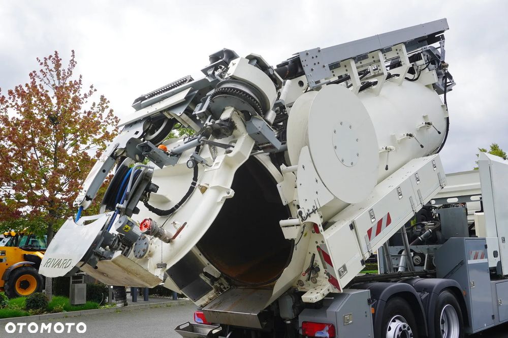 MAN TGS 26.360 E6 / Zabudowa WUKO Rivard 18 m3 / oś skrętna / 3 sztuki - 24