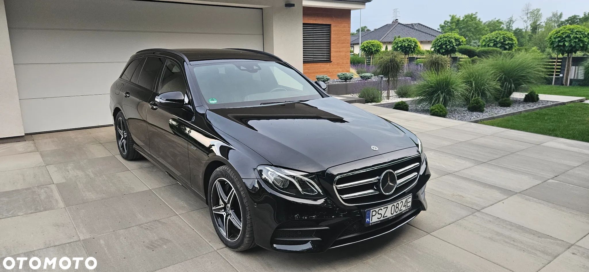 Mercedes-Benz Klasa E 300 de T 9G-TRONIC AMG Line - 1