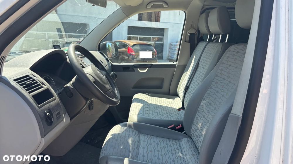 Volkswagen Transporter Caravelle Edition - 13