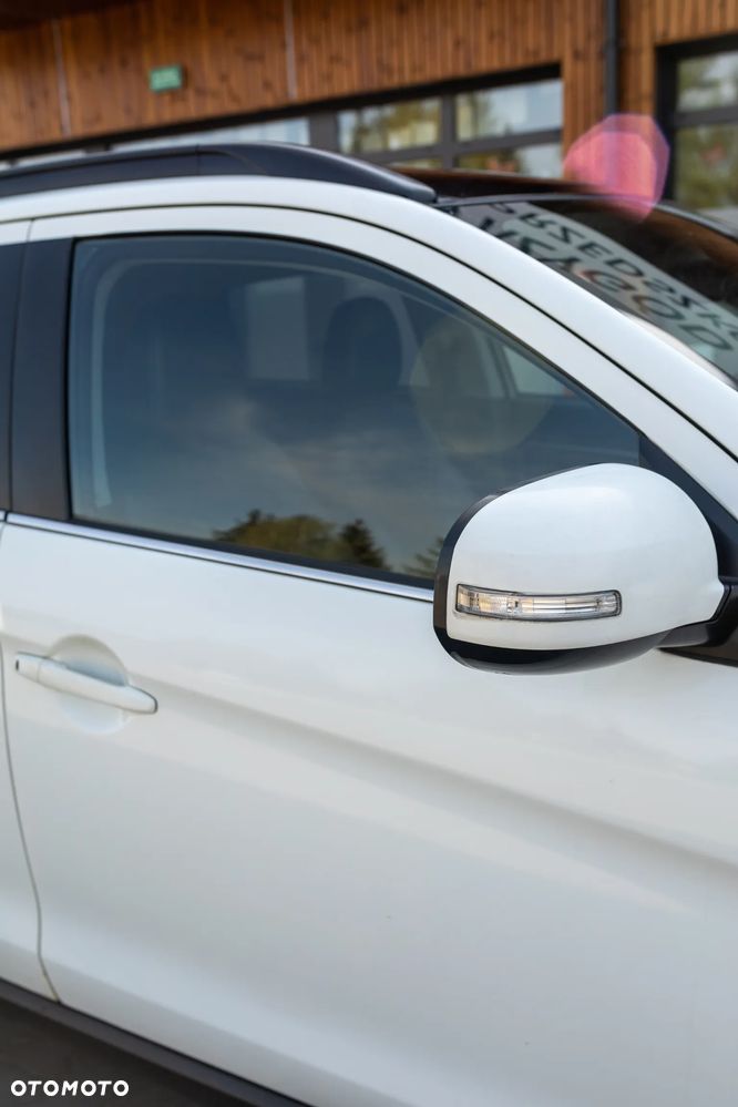 Mitsubishi ASX 1.8 DID Instyle 4WD AS&G - 23