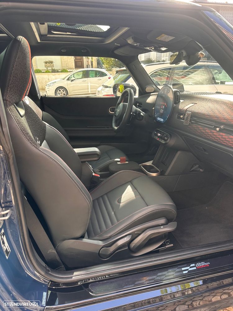 MINI 3 Portas John Cooper Works Plus Auto Desportiva - 8