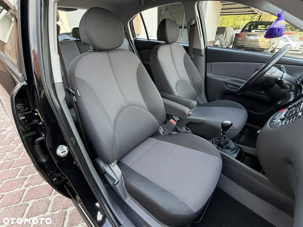 Kia Rio 1.4 Vision - 28