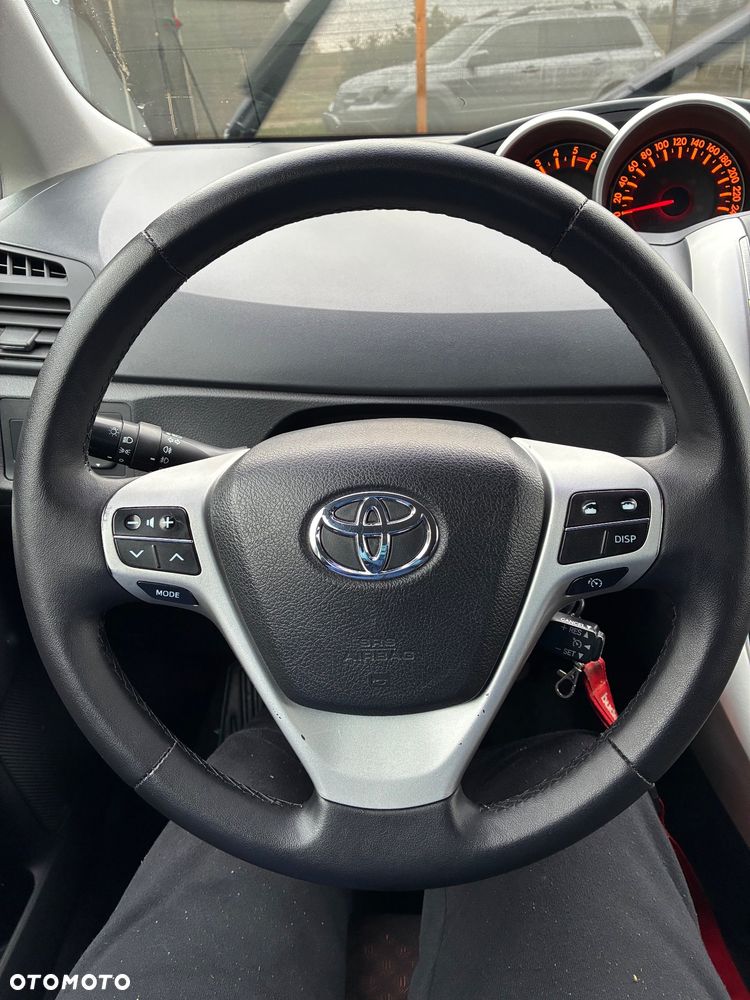 Toyota Verso - 15