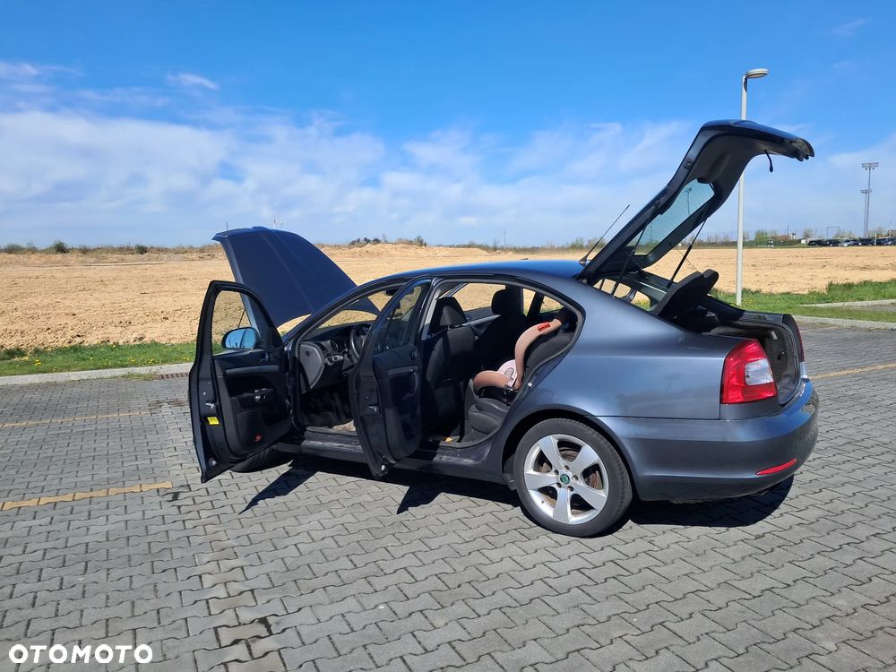 Skoda Octavia 1.8 T FSI Elegance - 21