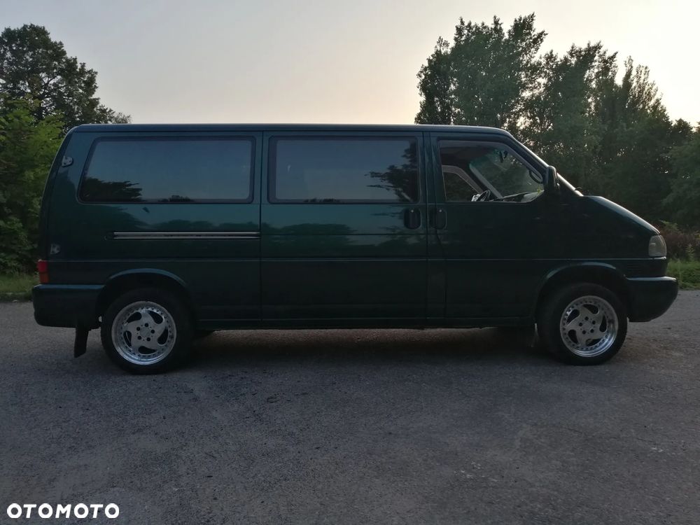 Volkswagen Caravelle - 7