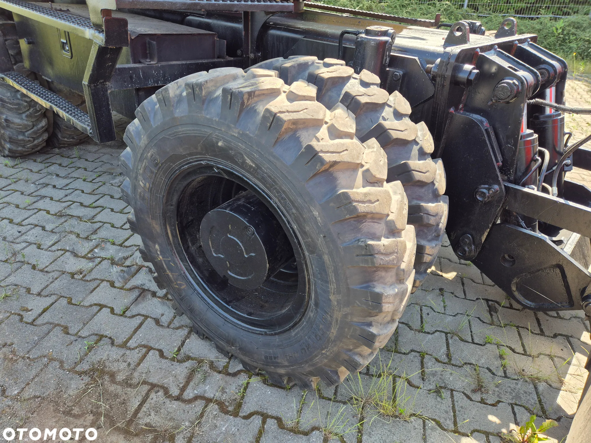 JCB JS175 W / 1 WŁ / W PEŁNI SPRAWNA / KABINA / ODNOWIONA / SERWISOWANA / 4X4 / SILNIK ISUZU / 2 ŁYZKI W ZESTAWIE! - 38