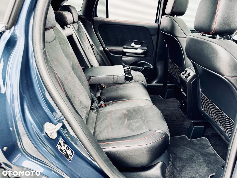 Mercedes-Benz GLA 200 d 8G-DCT AMG Line - 29
