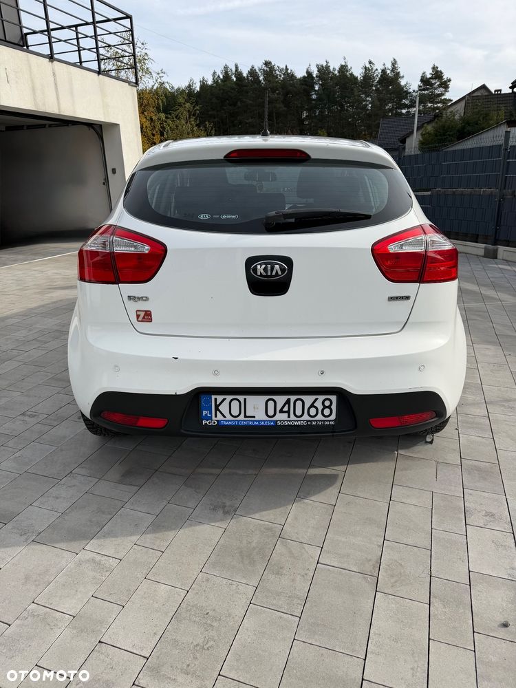Kia Rio 2012 photo 4