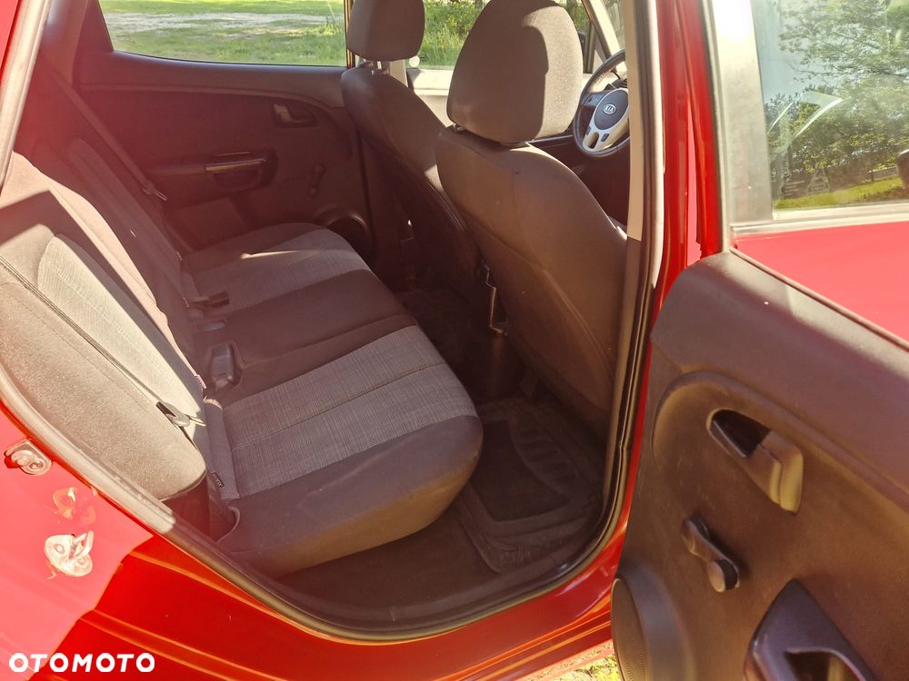 Kia Venga 1.4 CVVT Vision - 11