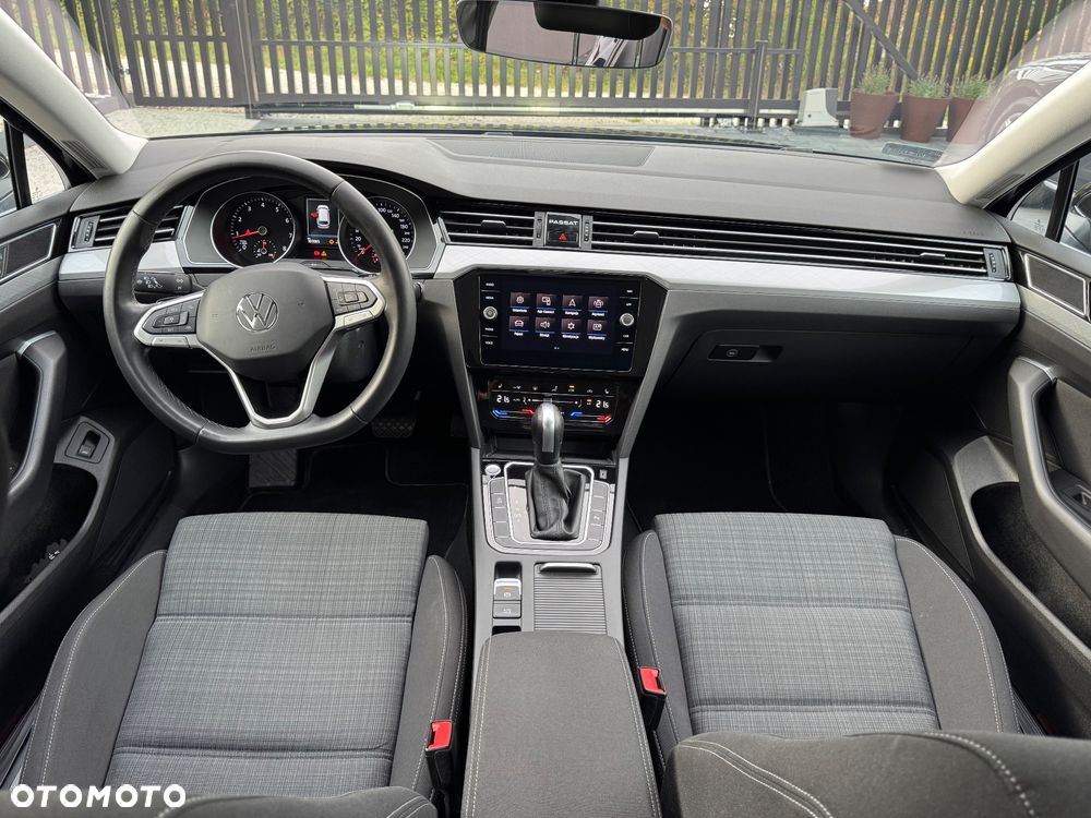 Volkswagen Passat 2.0 TSI Business DSG - 13